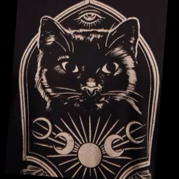 TORRID Nightfall Oversized Mystical Cat Head Graphic Tee NWT Size 2X - Picture 11 of 15